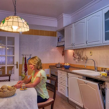 Jo's Place